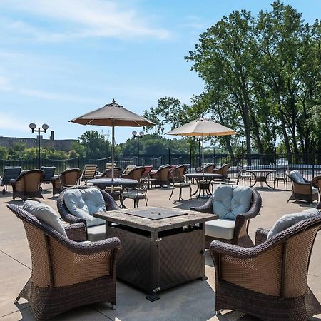 Radisson Hotel Grand Rapids Riverfront Extérieur photo
