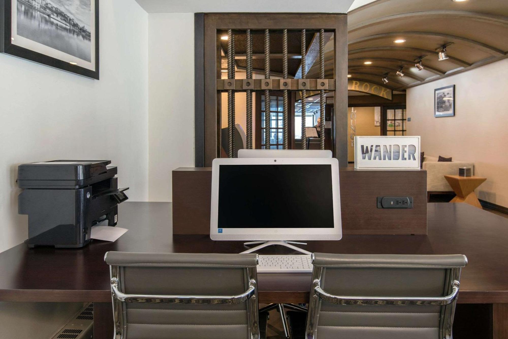Radisson Hotel Grand Rapids Riverfront Extérieur photo