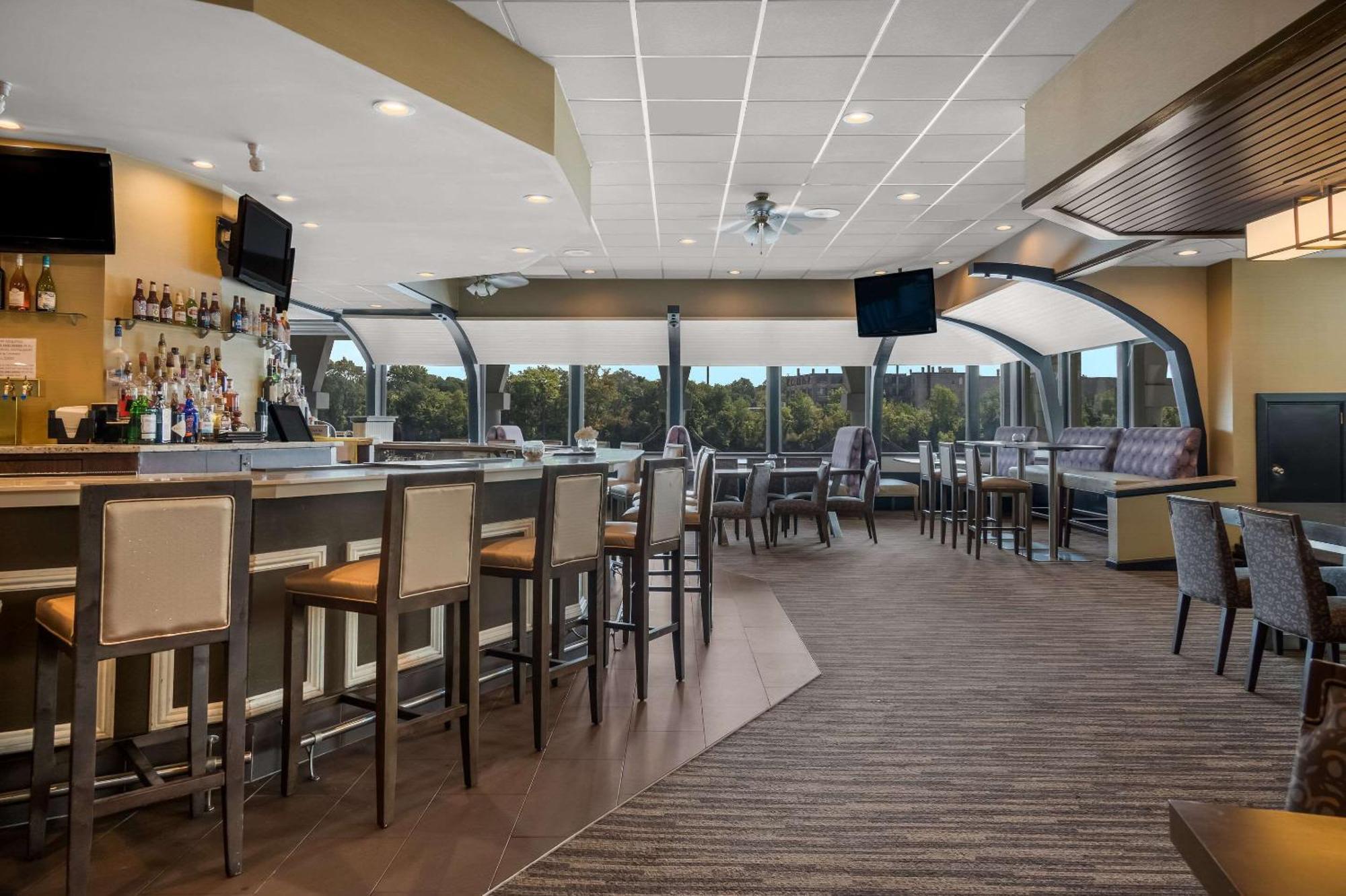 Radisson Hotel Grand Rapids Riverfront Extérieur photo