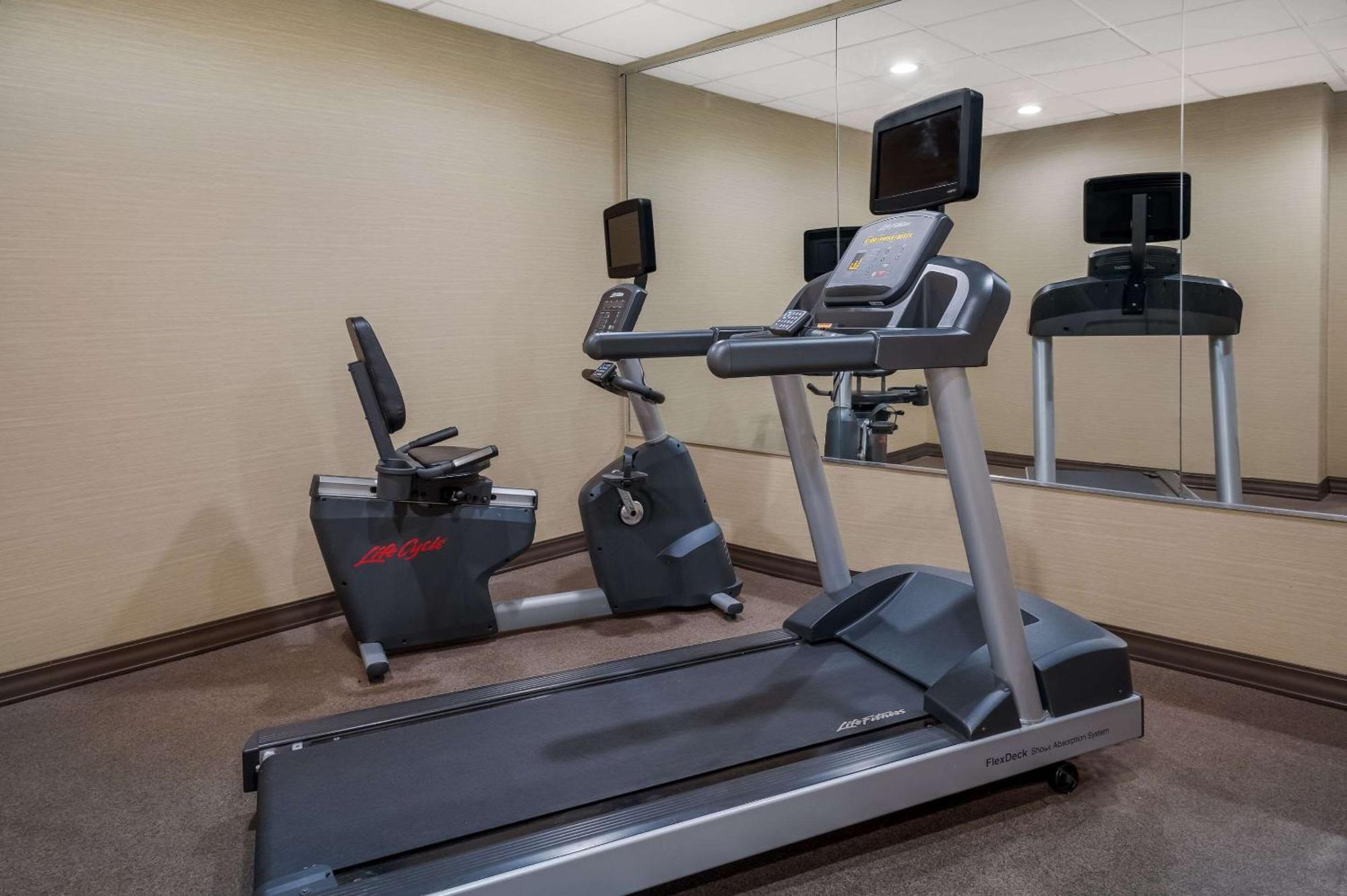 Radisson Hotel Grand Rapids Riverfront Extérieur photo