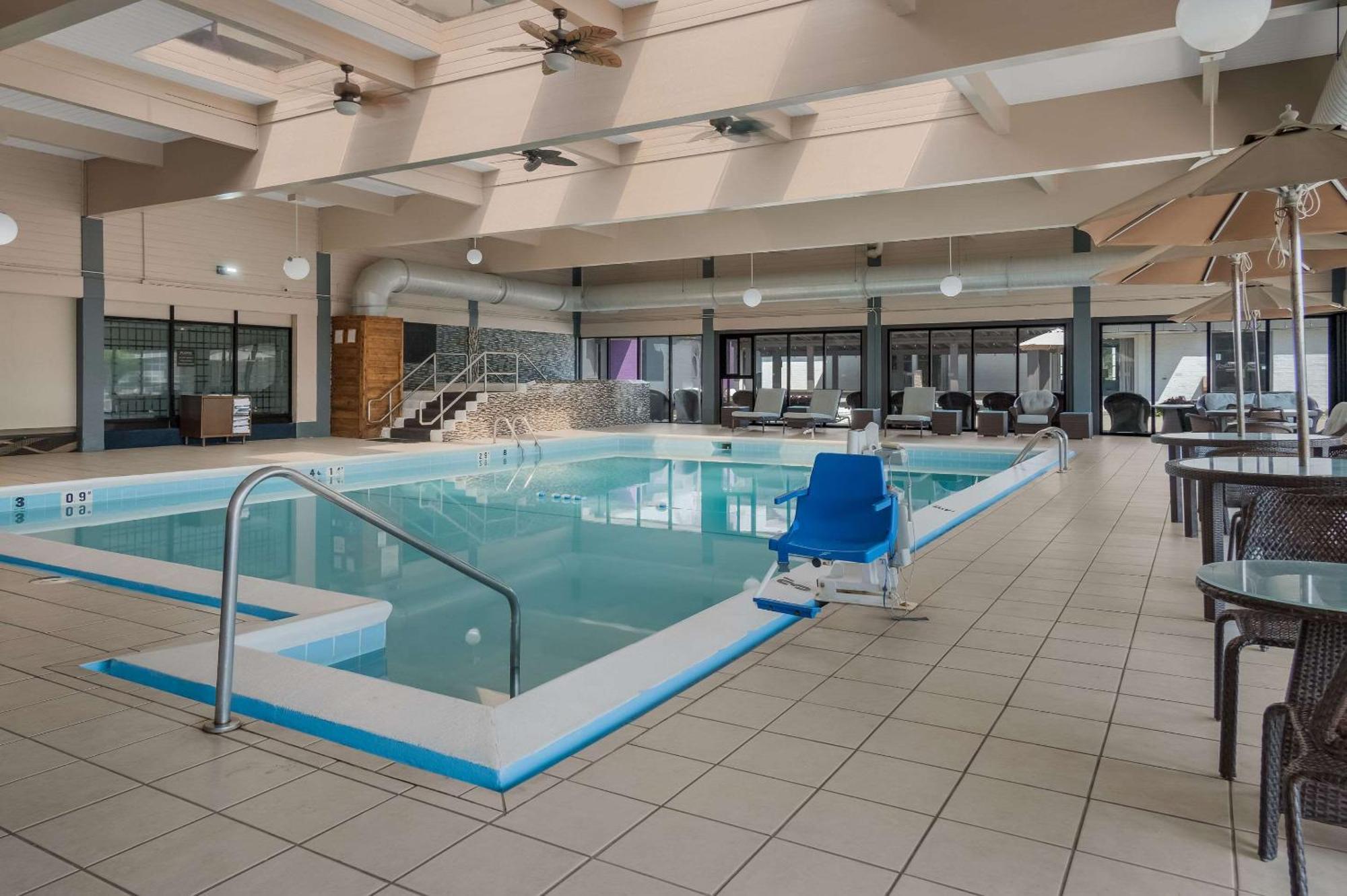 Radisson Hotel Grand Rapids Riverfront Extérieur photo