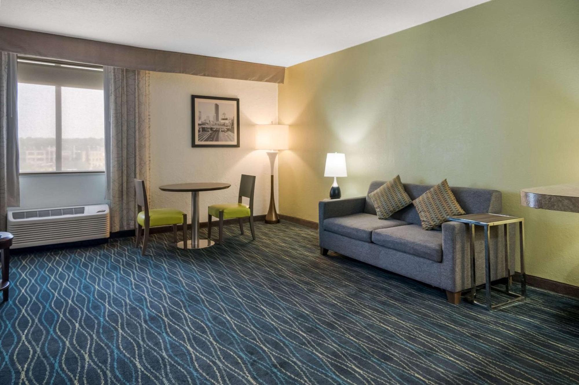 Radisson Hotel Grand Rapids Riverfront Extérieur photo