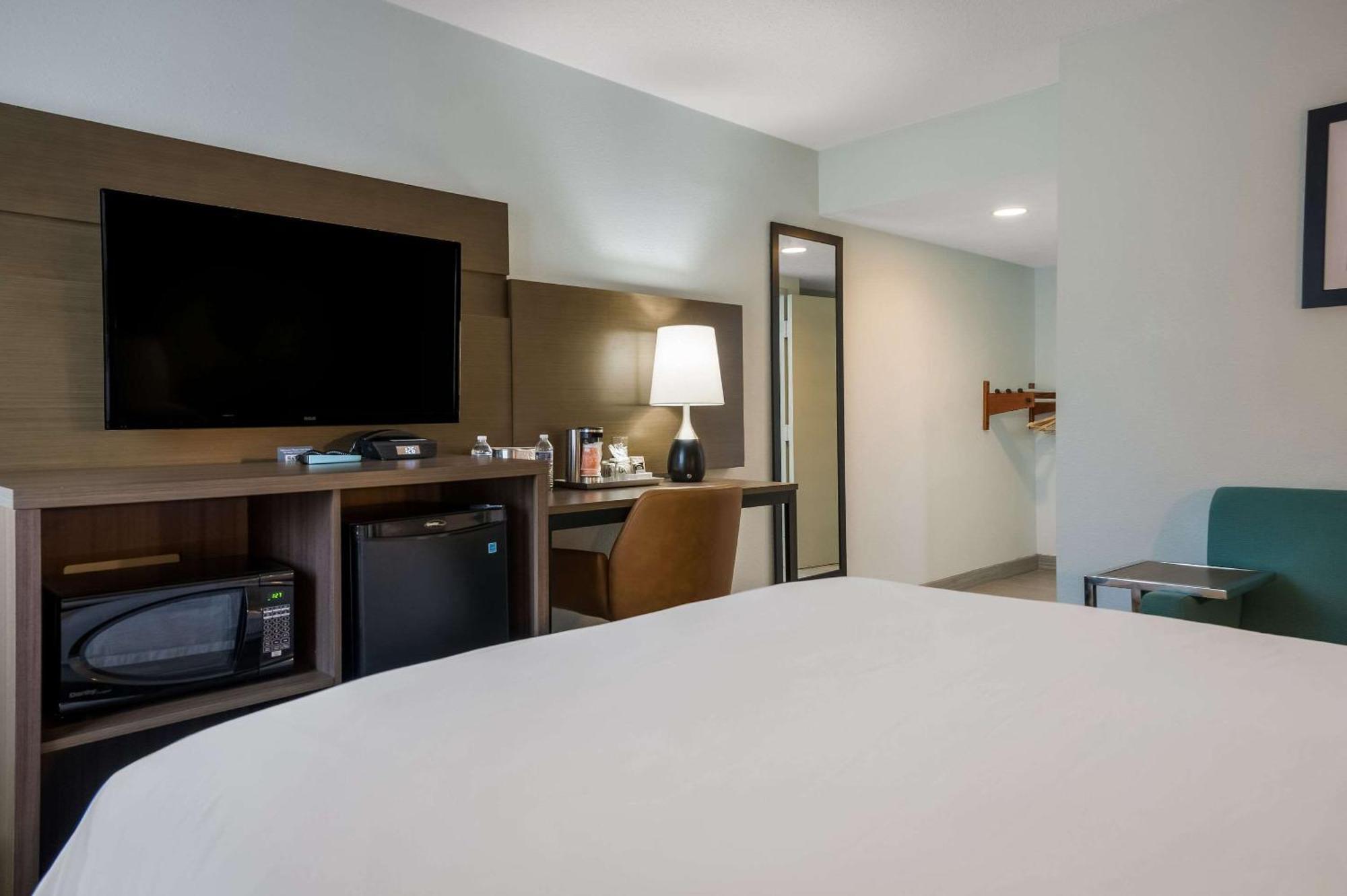 Radisson Hotel Grand Rapids Riverfront Extérieur photo