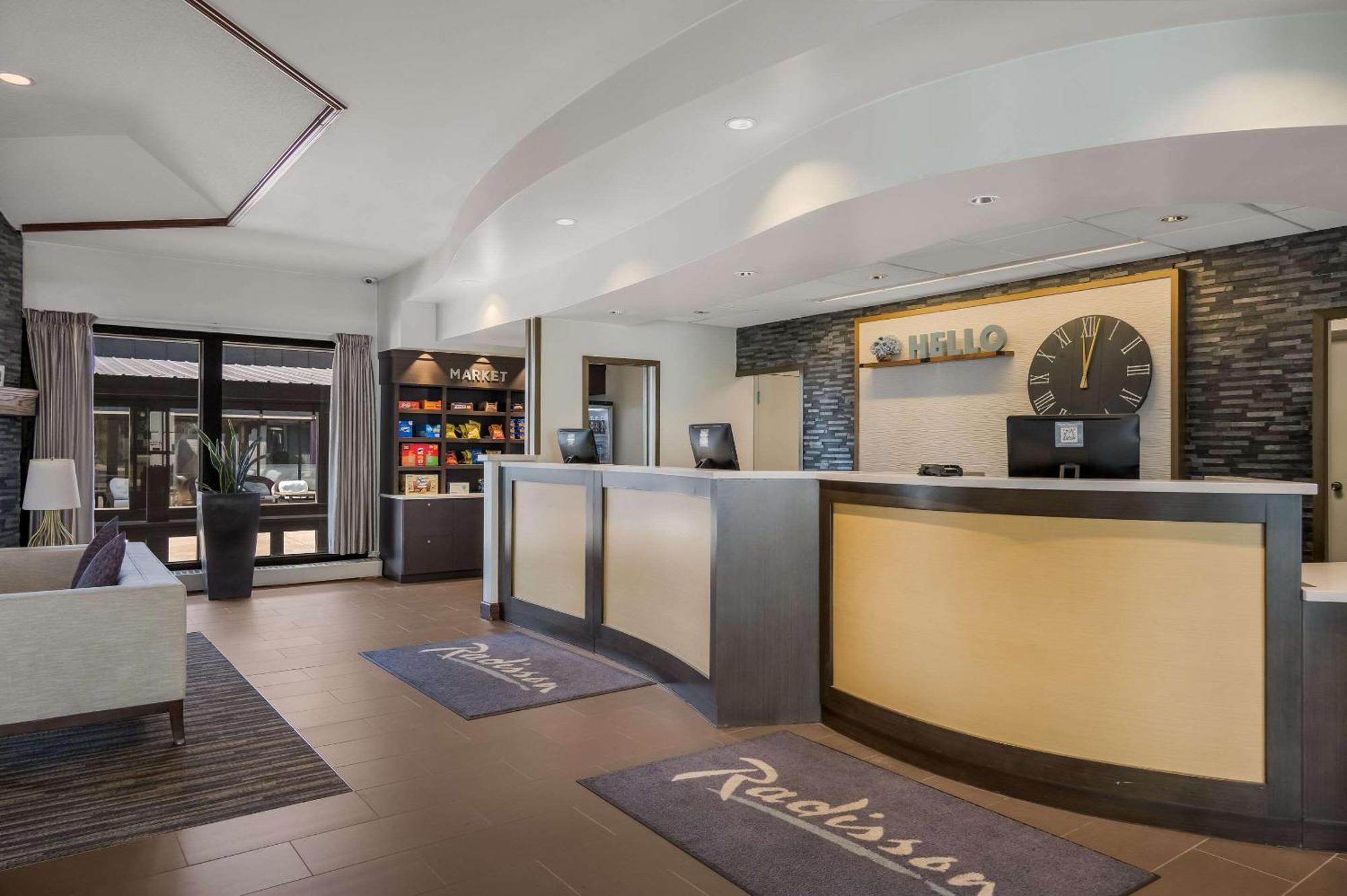 Radisson Hotel Grand Rapids Riverfront Extérieur photo