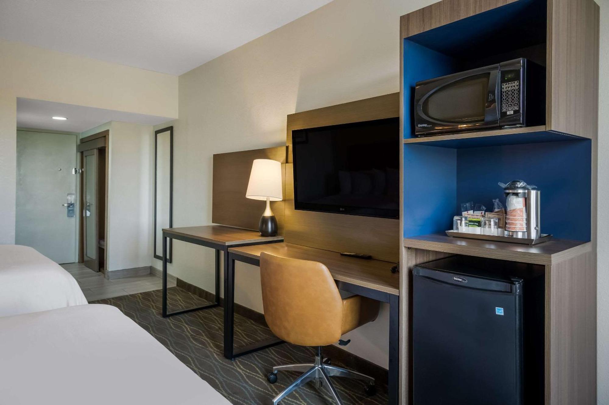 Radisson Hotel Grand Rapids Riverfront Extérieur photo