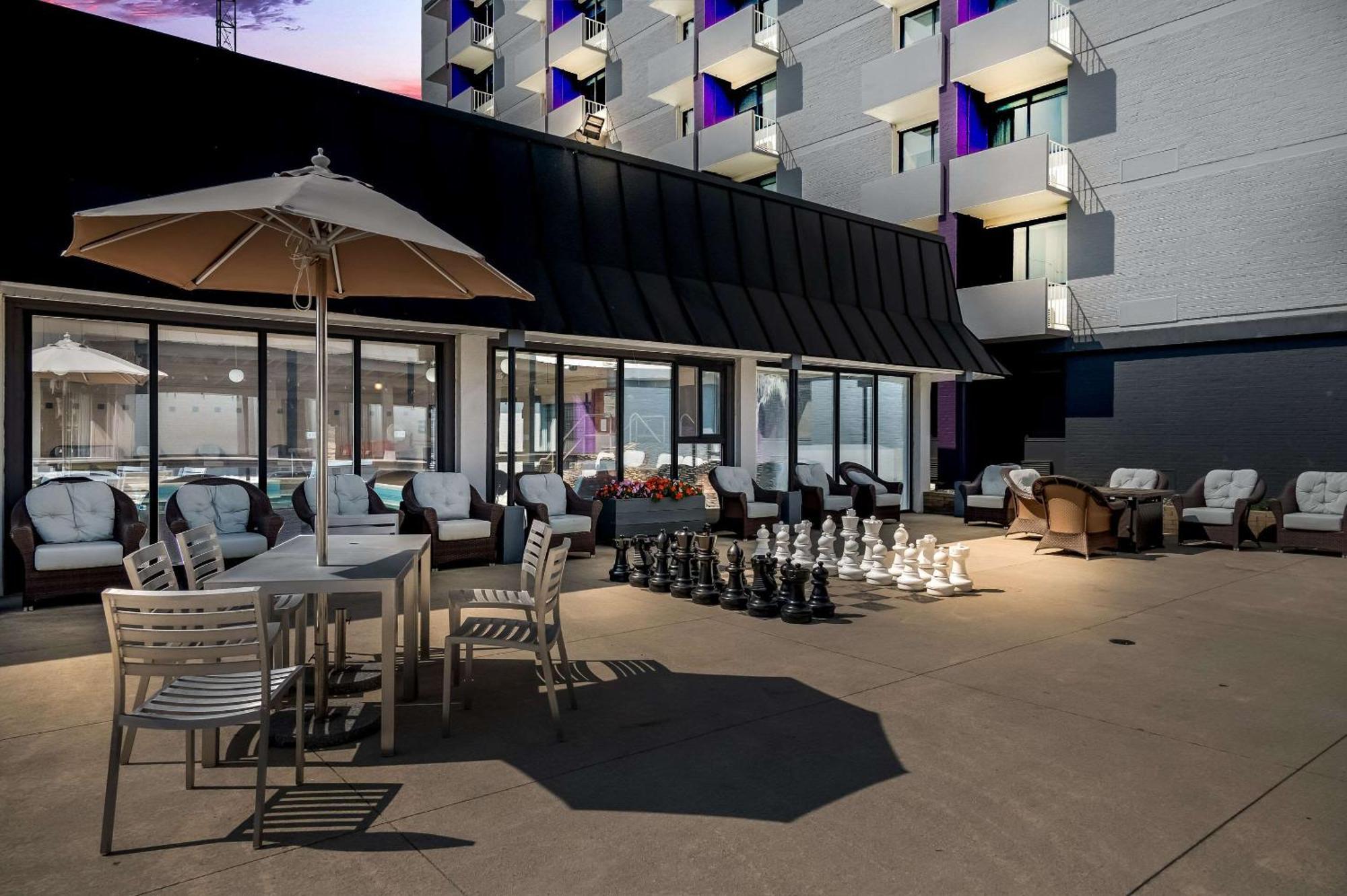 Radisson Hotel Grand Rapids Riverfront Extérieur photo